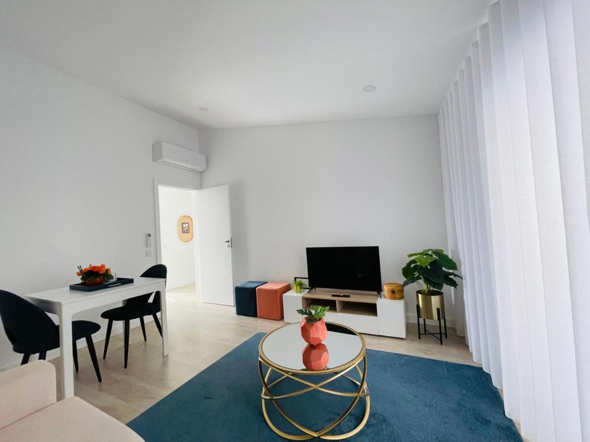 אבאירו Central Tiled Apartment מראה חיצוני תמונה